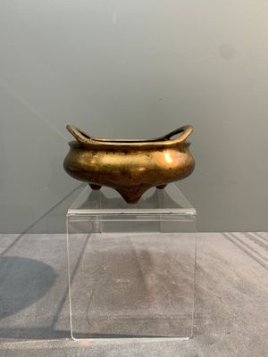 Three Chinese bronze censers, Xuande mark, Ming/Qing — photo 3