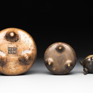 Three Chinese bronze censers, Xuande mark, Ming/Qing — photo 7