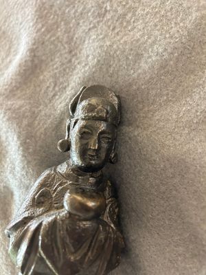 Three Chinese bronze figures of Guanyu, Li Jing and an official, Ming — 照片 29