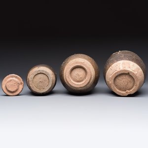 Three Chinese brown-glazed jars with an applied dragon design, one with cover, Song — photo 7