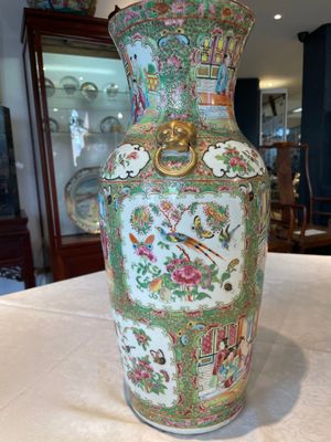 Three Chinese Canton famille rose vases with narrative design, 19th C. — 照片 2