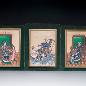 Three Chinese Canton rice paper paintings in a triptych frame, 19th C. — 照片 2
