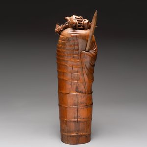 Three Chinese carved bamboo figures and a boxwood carving of a phoenix, 20th C. — photo 4