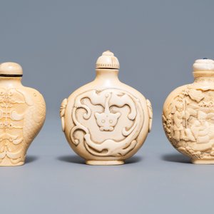 Three Chinese carved ivory snuff bottles, 19th C. — 照片 3
