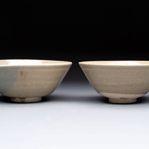 Three Chinese celadon-glazed plates and two bowls from the Jepara shipwreck,  Fujian or Zhejiang kilns, Song — photo 2