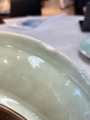 Three Chinese celadon-glazed plates with floral anhua design, 18/19th C. — foto 19
