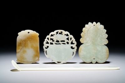 Three Chinese celadon jade pendants and a hairpin, Qing