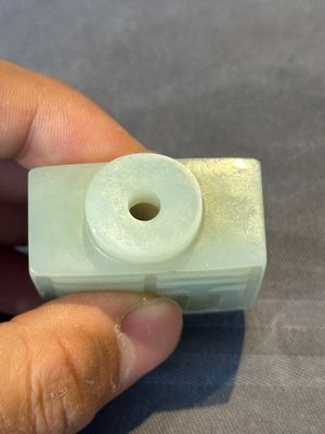 Three Chinese celadon jade snuff bottles, Qing — photo 16