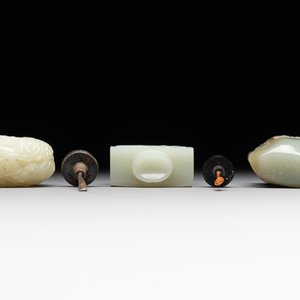 Three Chinese celadon jade snuff bottles, Qing — photo 7