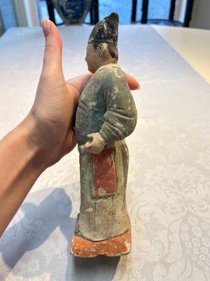 Three Chinese cold painted pottery figures, Sui/Ming — 照片 9