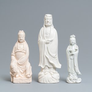 Three Chinese Dehua blanc de Chine figures, 18/19th C. — 照片 1