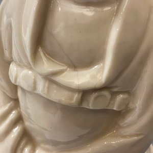 Three Chinese Dehua blanc de Chine figures, 18/19th C. — 照片 7