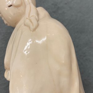 Three Chinese Dehua blanc de Chine figures, 18/19th C. — 照片 8
