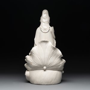 Three Chinese Dehua blanc de Chine figures of Guanyin and Weituo, He Chaozong 何朝宗 and Dehua 德化 marks, 20th C. — photo 3