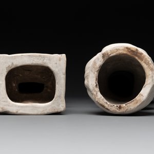 Three Chinese Dehua blanc de Chine figures of Guanyin and Weituo, He Chaozong 何朝宗 and Dehua 德化 marks, 20th C. — photo 9