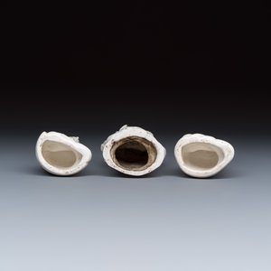 Three Chinese Dehua blanc de Chinese models of Guanyin — photo 7