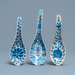 Three Chinese doucai spoons, 19th C. — photo 2