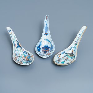 Three Chinese doucai spoons, 19th C. — photo 1
