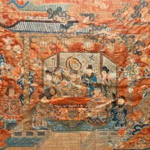 Three Chinese embroidered silk panels depicting an imperial audience, 19th C. — photo 6