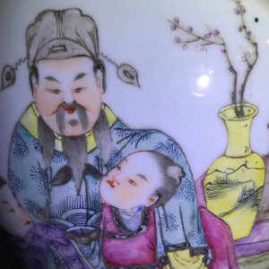 Three Chinese famille rose and verte vases, one with Qianlong mark, 19/20th C. — photo 11
