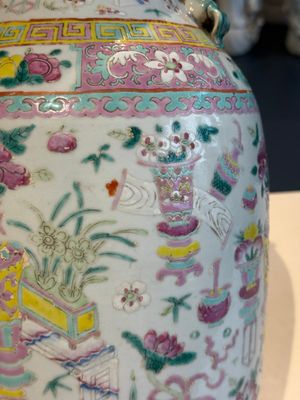 Three Chinese famille rose 'antiquities' vases, 19th C. — photo 17