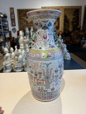 Three Chinese famille rose 'antiquities' vases, 19th C. — photo 26