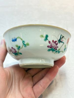 Three Chinese famille rose bowls, Tongzhi and Guangxu marks, 19th C. — photo 3