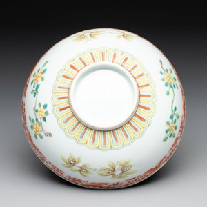 Three Chinese famille rose bowls, Tongzhi and Guangxu marks, 19th C. — photo 7