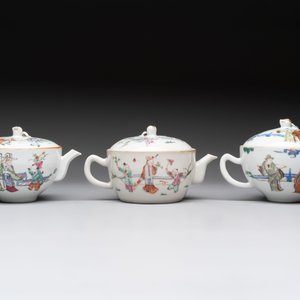 Three Chinese famille rose covered teapots and a warming bowl, Tongzhi, Guangxu and Lü Zhi Xiang Zhi 呂芷薌製 marks, 19th C. — foto 11