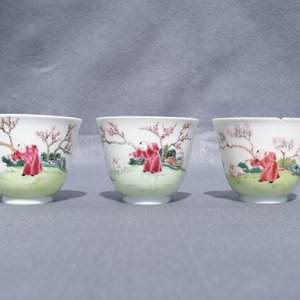 Three Chinese famille rose cups and saucers with figures in a garden, Yongzheng — photo 22