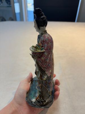 Three Chinese famille rose figures, Cai Yong Xin Zao 蔡永新造 mark, 19/20th C. — photo 19