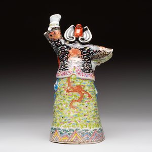 Three Chinese famille rose figures, Cai Yong Xin Zao 蔡永新造 mark, 19/20th C. — photo 16