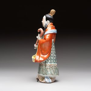 Three Chinese famille rose figures, Cai Yong Xin Zao 蔡永新造 mark, 19/20th C. — photo 3