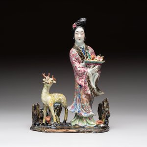 Three Chinese famille rose figures, Cai Yong Xin Zao 蔡永新造 mark, 19/20th C. — photo 8