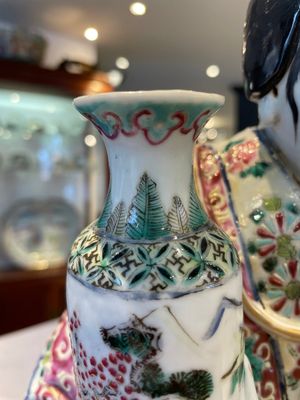 Three Chinese famille rose figures of star gods and a lady, Zhu Mao Ji Zao 朱茂記造 mark, Republic — foto 22