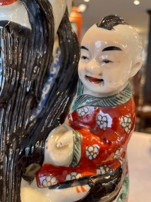 Three Chinese famille rose figures of star gods and a lady, Zhu Mao Ji Zao 朱茂記造 mark, Republic — foto 49