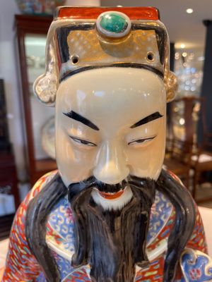 Three Chinese famille rose figures of star gods and a lady, Zhu Mao Ji Zao 朱茂記造 mark, Republic — foto 8