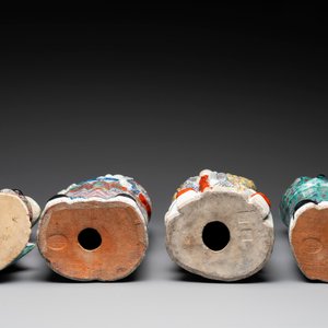 Three Chinese famille rose figures of star gods and a lady, Zhu Mao Ji Zao 朱茂記造 mark, Republic — foto 6