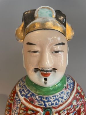 Three Chinese famille rose figures of star gods, seal marks, 19/20th C. — foto 12