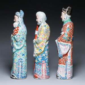 Three Chinese famille rose figures of star gods, seal marks, 19/20th C. — foto 5