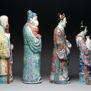 Three Chinese famille rose figures of the star gods and a figure of a lady, 19/20th C. — photo 3