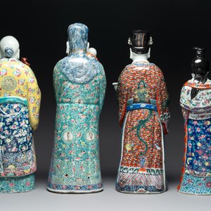 Three Chinese famille rose figures of the star gods and a figure of a lady, 19/20th C. — photo 4