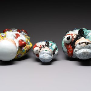 Three Chinese famille rose figures of the star gods, Mao Ji Sheng 茂記生 and You Long Sheng 游隆盛 mark, 19/20th C. — photo 6