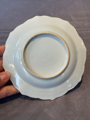 Three Chinese famille rose flower-shaped 'He Xiangu' plates, Yongzheng — photo 12