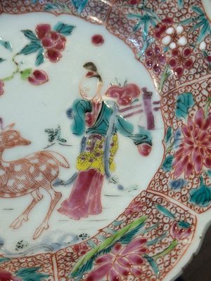 Three Chinese famille rose flower-shaped 'He Xiangu' plates, Yongzheng — photo 15