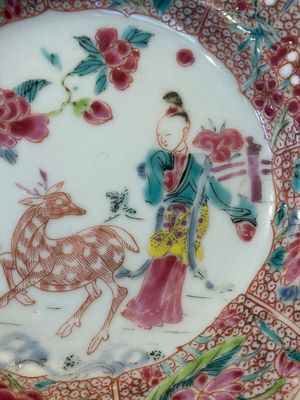 Three Chinese famille rose flower-shaped 'He Xiangu' plates, Yongzheng — photo 18