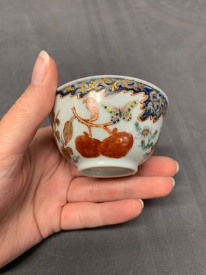 Three Chinese famille rose 'flowers and butterflies' cups and saucers, Yongzheng — photo 5