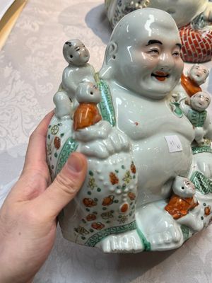 Three Chinese famille rose Milefo Buddhas, Zhu Mao Ji 朱茂記造 marks, 20th C. — photo 4