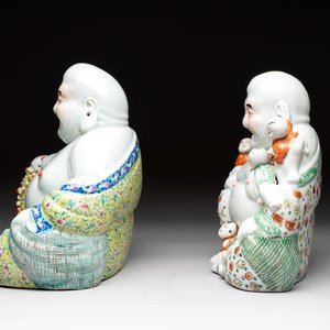 Three Chinese famille rose Milefo Buddhas, Zhu Mao Ji 朱茂記造 marks, 20th C. — photo 10