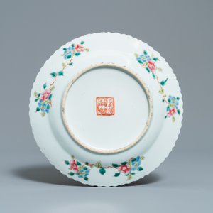 Three Chinese famille rose plates for the Straits or Peranakan market, 19th C. — photo 3